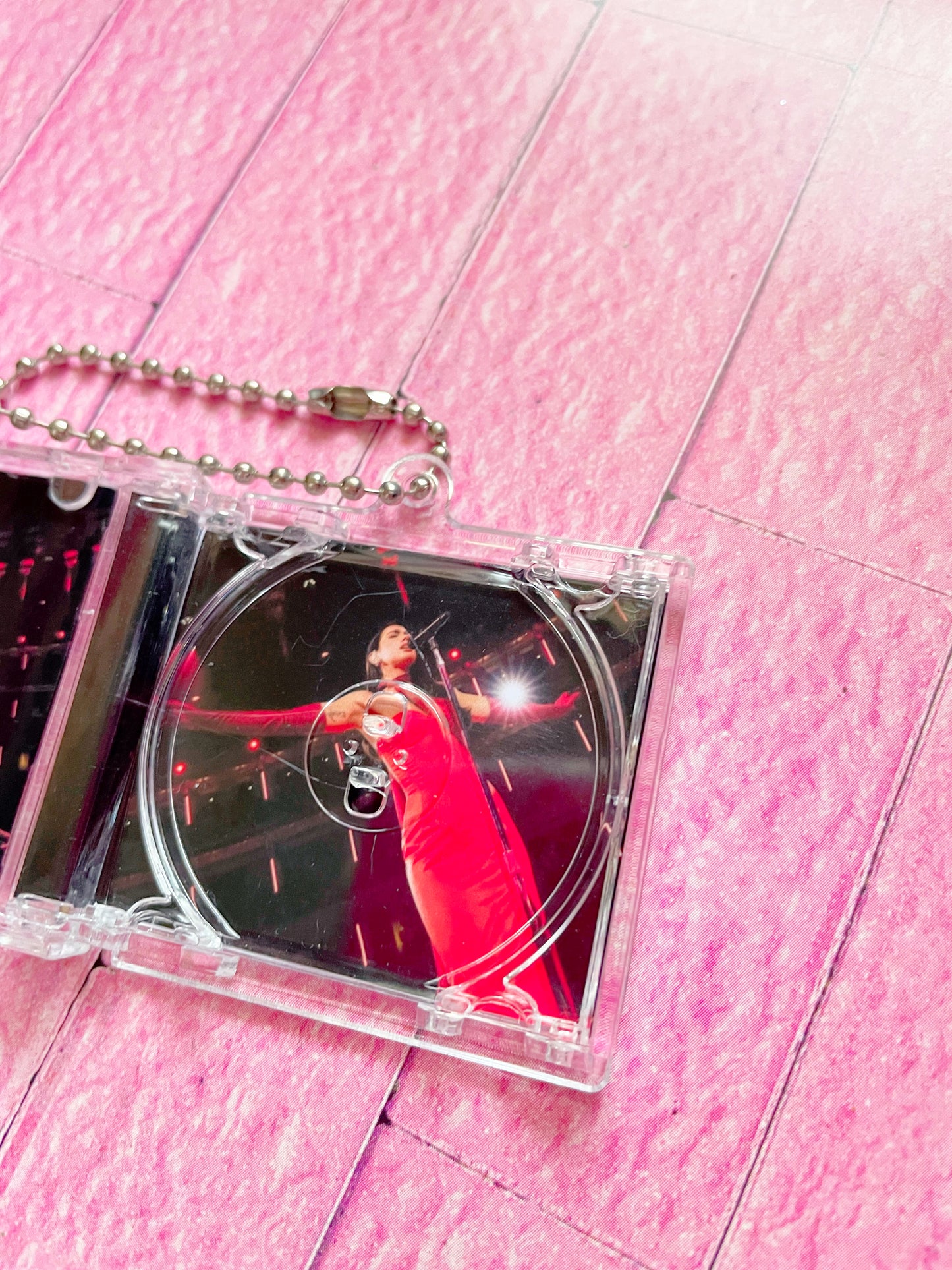Dua Lipa Night at the Royal Albert Hall- Llavero Mini CD con NFC link personalizado| Regalo Musical Original