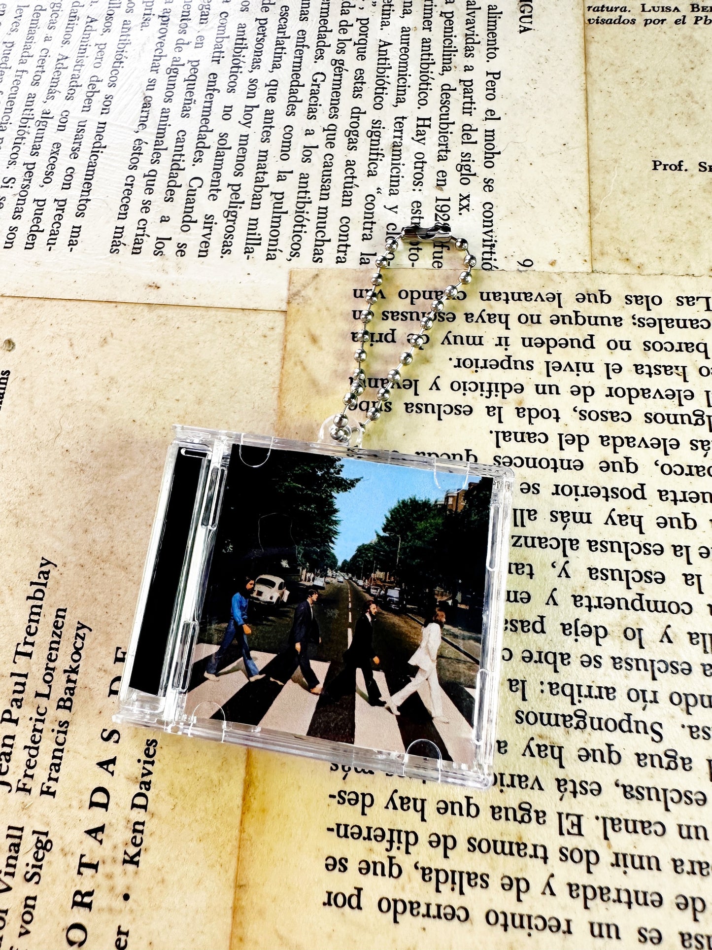 Los beatles abbey Road Llavero Mini CD  con NFC link personalizado| Regalo Musical Original