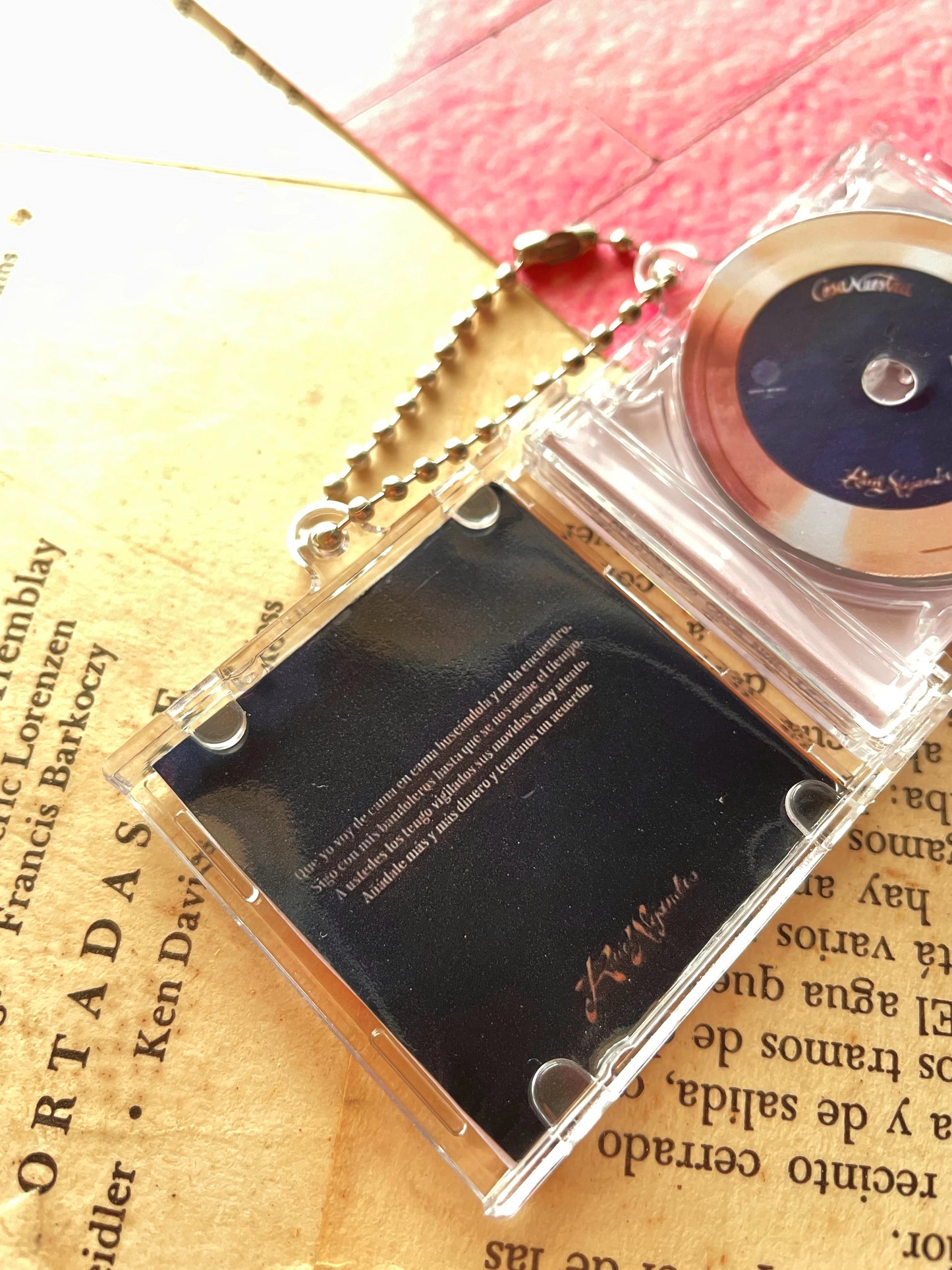 Rauw Alejandro Cosa nuestra- Llavero Mini CD  con NFC link personalizado| Regalo Musical Original