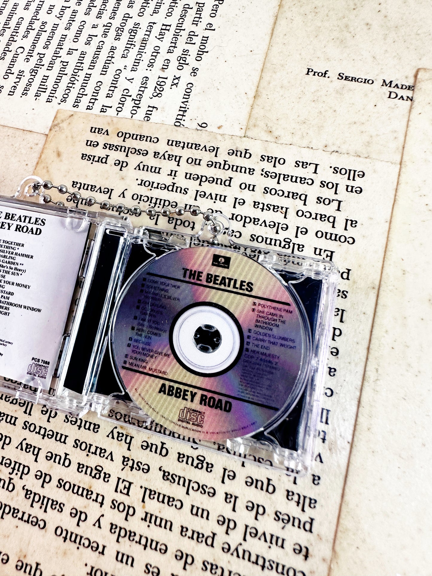 Los beatles abbey Road Llavero Mini CD  con NFC link personalizado| Regalo Musical Original