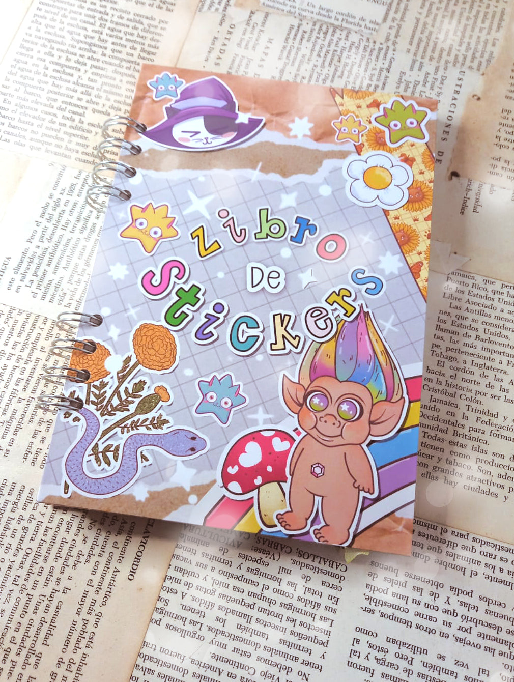 Libro para organizar stickers (hojas recicladas)